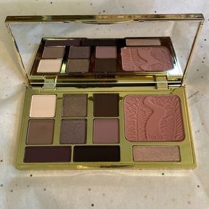 Tarte Energy Noir clay palette shawdows and highlighter/blush. NEW. No box